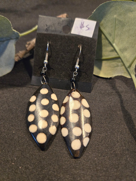 Polka dot bone Earrings - Ase Origins